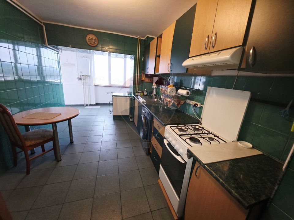 Apartament cu 2 camere de vânzare în zona 1 Mai