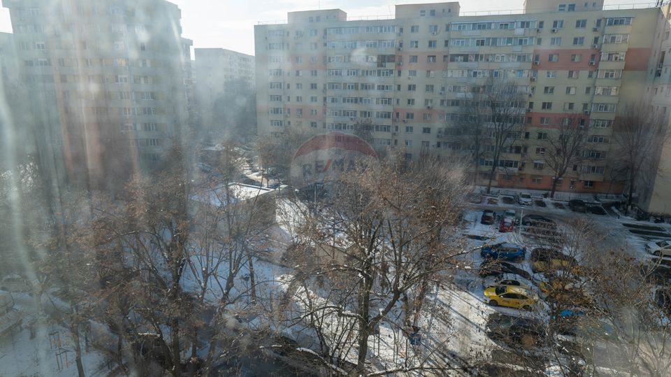 Vanzare apartament 4 camere, zona Pasajul Doamna Ghica