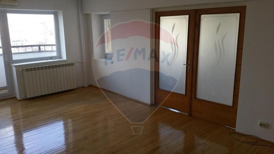 4 room Apartment for rent, Unirii area