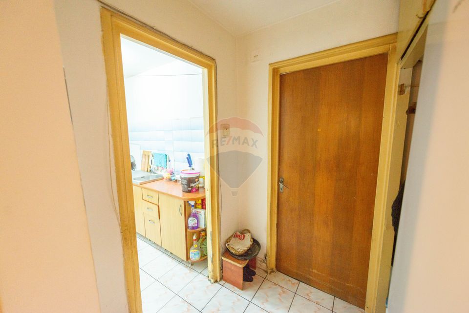 Apartament cu 2 camere de vanzare in zona Titan, 37 mp utili