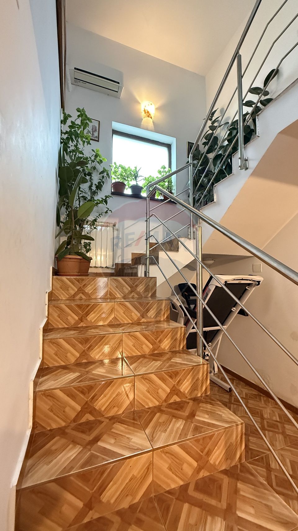 Casă / Vilă cu 5 camere de vânzare Magurele