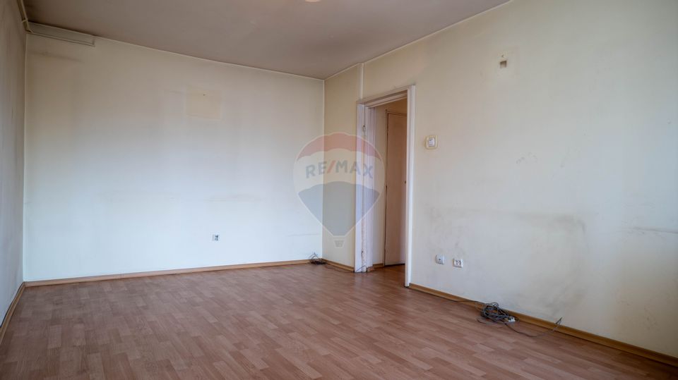 Vanzare apartament 2 camere decomandat, zona Dna Ghica