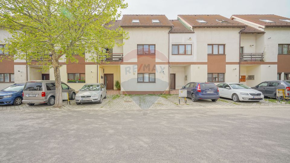 Apartament cu 2 camere deosebit, plin de căldură și lumină.