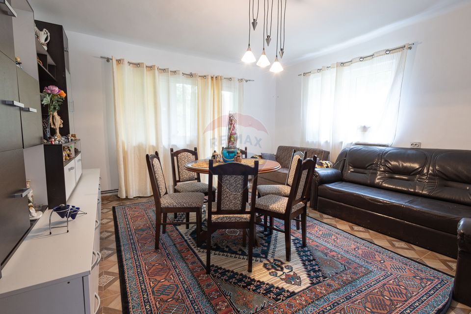 6 room House / Villa for sale