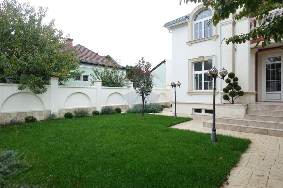 9 room House / Villa for sale, Titulescu area