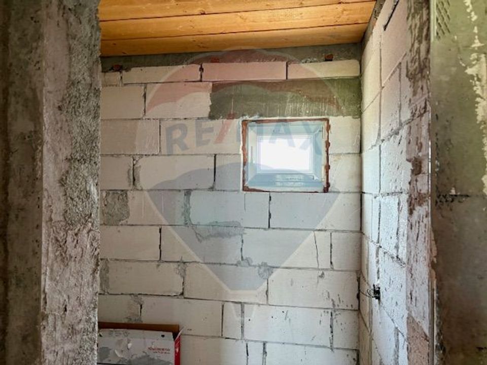 Casă / Vilă cu 5 camere de vânzare