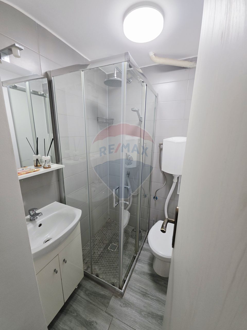 Apartament cu 1 camere în zona 1 Mai