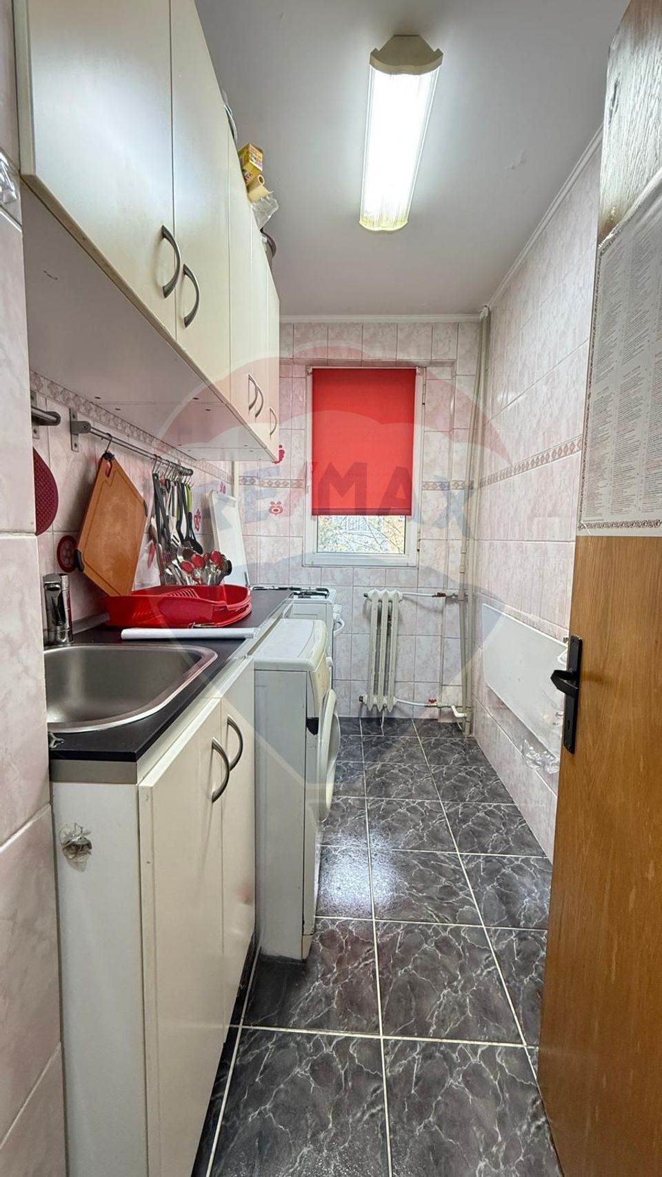 Apartament cu 2 camere de vânzare în zona Lujerului