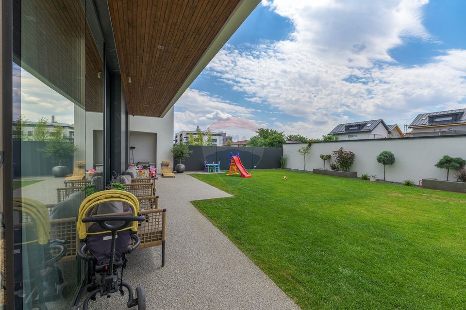 5 room House / Villa for sale, Pipera area