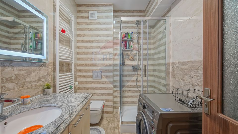 3 room Apartment for sale, Tractorul area