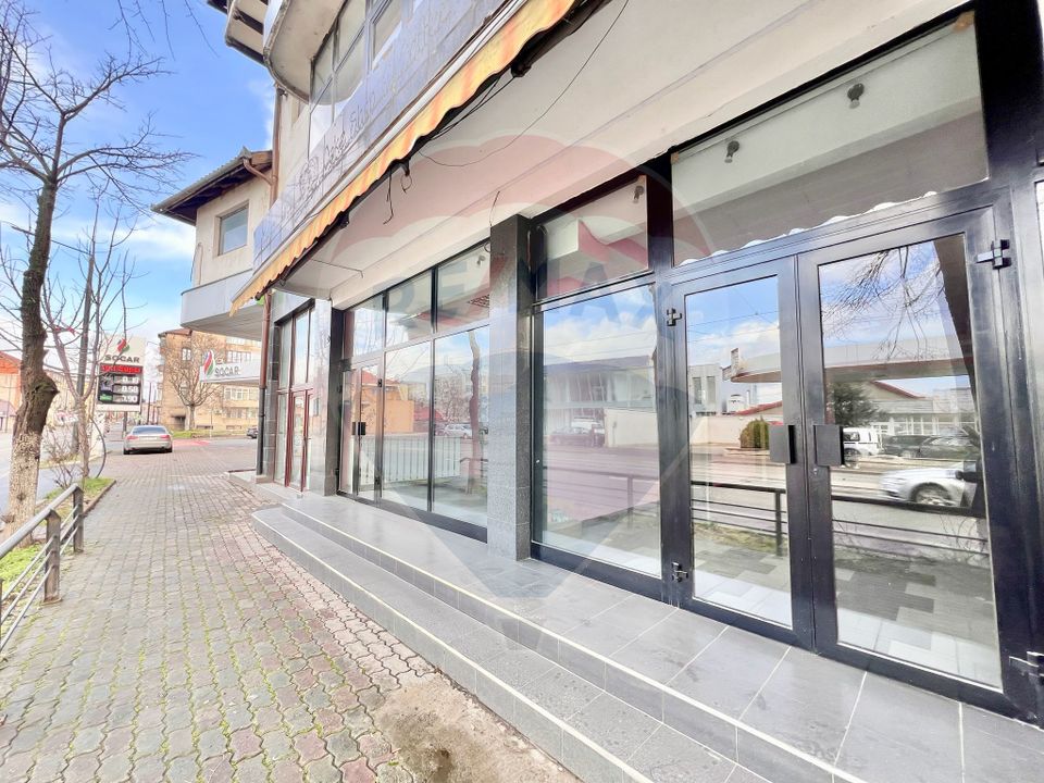 122sq.m Commercial Space for rent, Decebal area