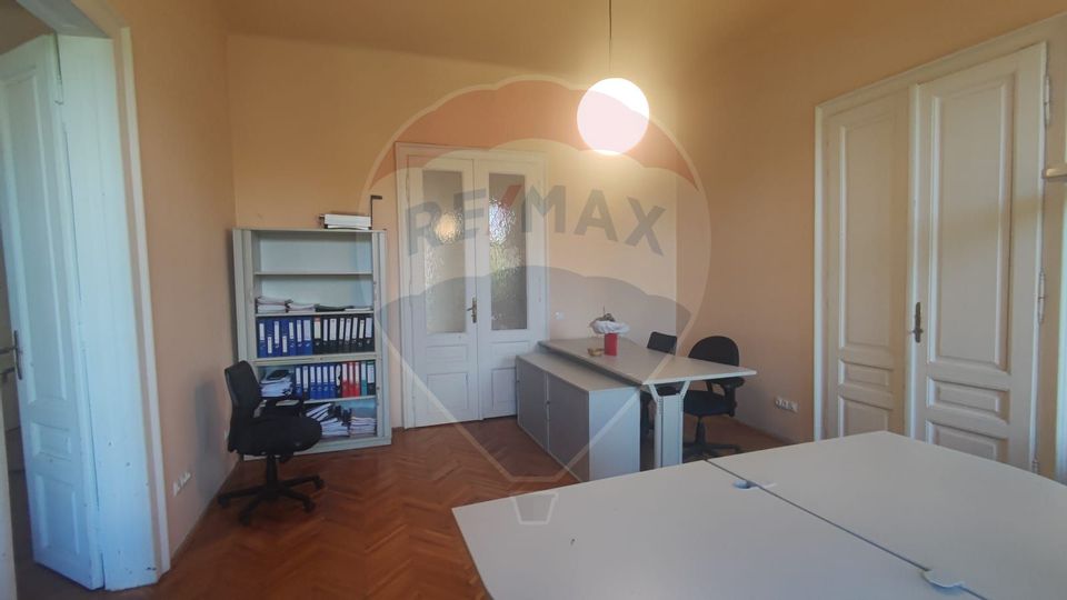 Spațiu birouri flexibil 130 mp de inchiriat zona Podul Intelectualilor