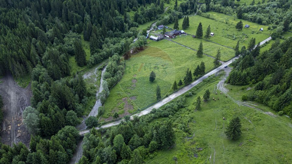 Fermă de vânzare, teren 21436 mp intravilan, Coșnea, Agăș