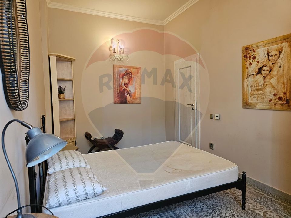 Inchiriez apartament superb cu 4 camere în zona Ultracentral