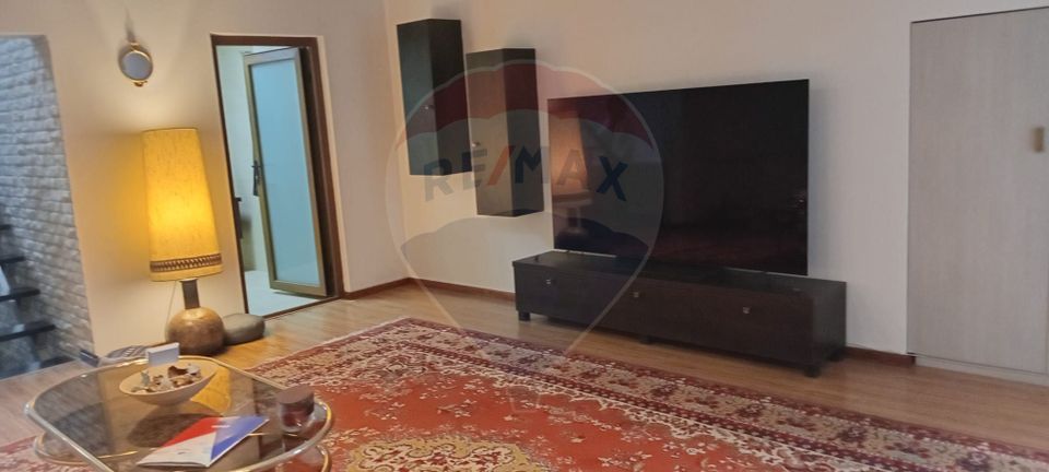 4 room House / Villa for sale, Central area