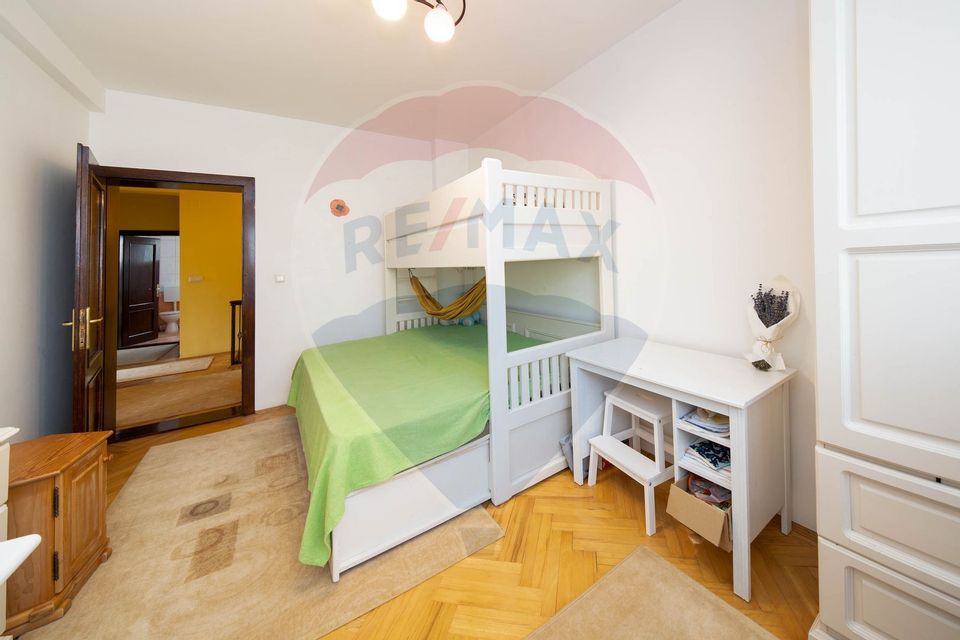 COMISION 0% Casă suprafață generoasă | 500 mp teren | Cristian