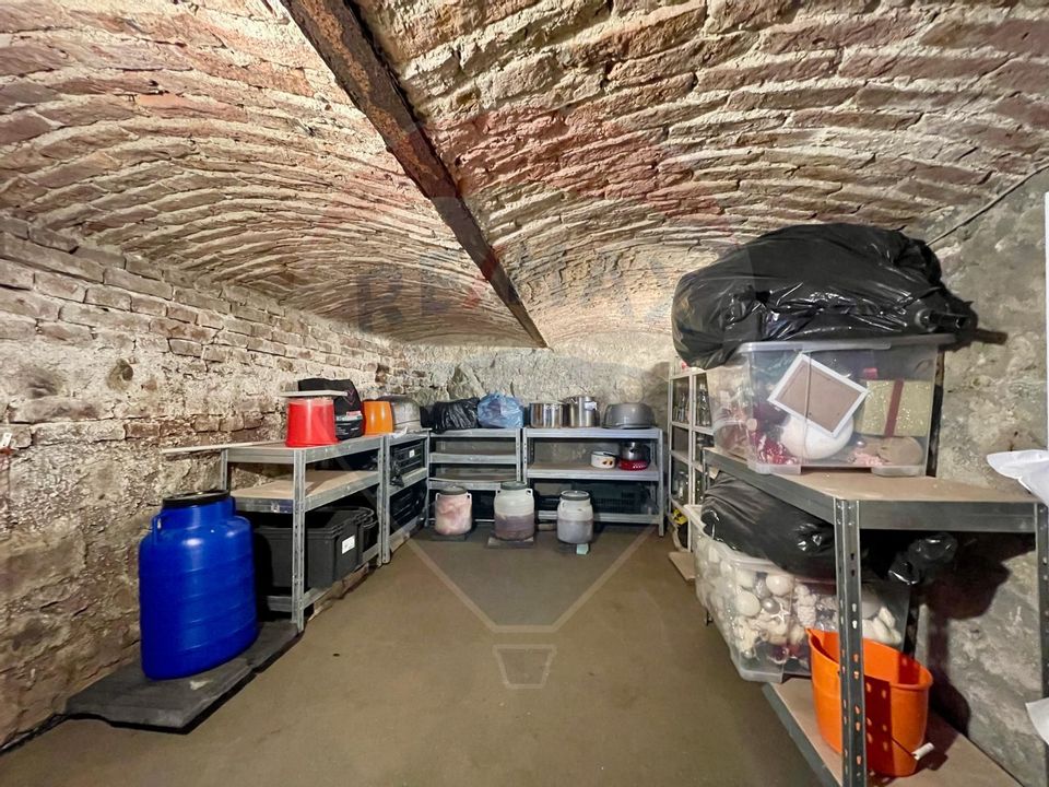 4 room House / Villa for sale, Turches area