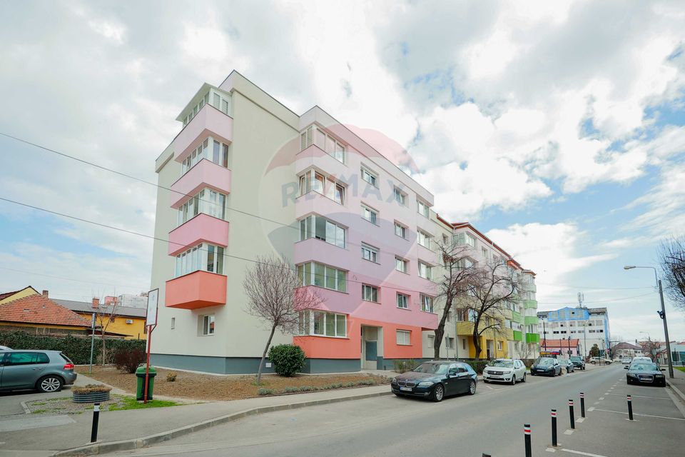 De vânzare – Apartament 2 camere, parter înalt, triplă orientare