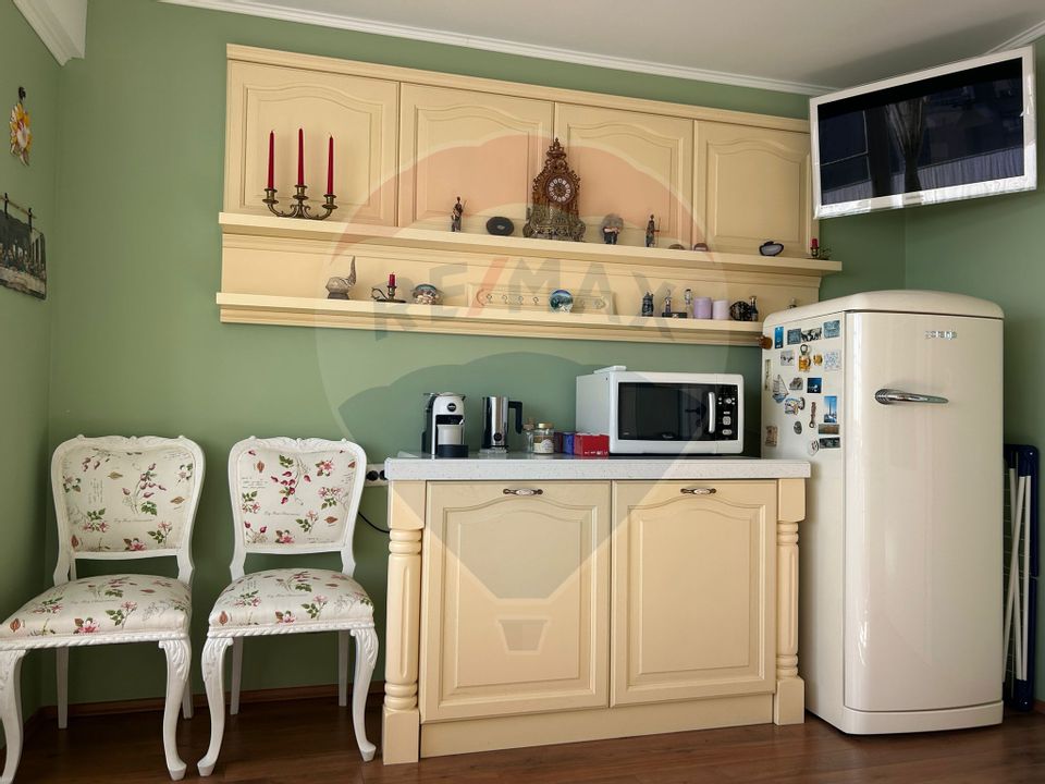 De vanzare apartament de lux pe Blvd. Decebal