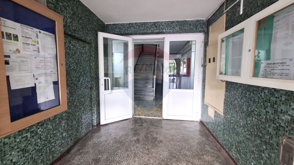 Vanzare Apartament 3 camere Drumul Taberei,  Metrou Favorit