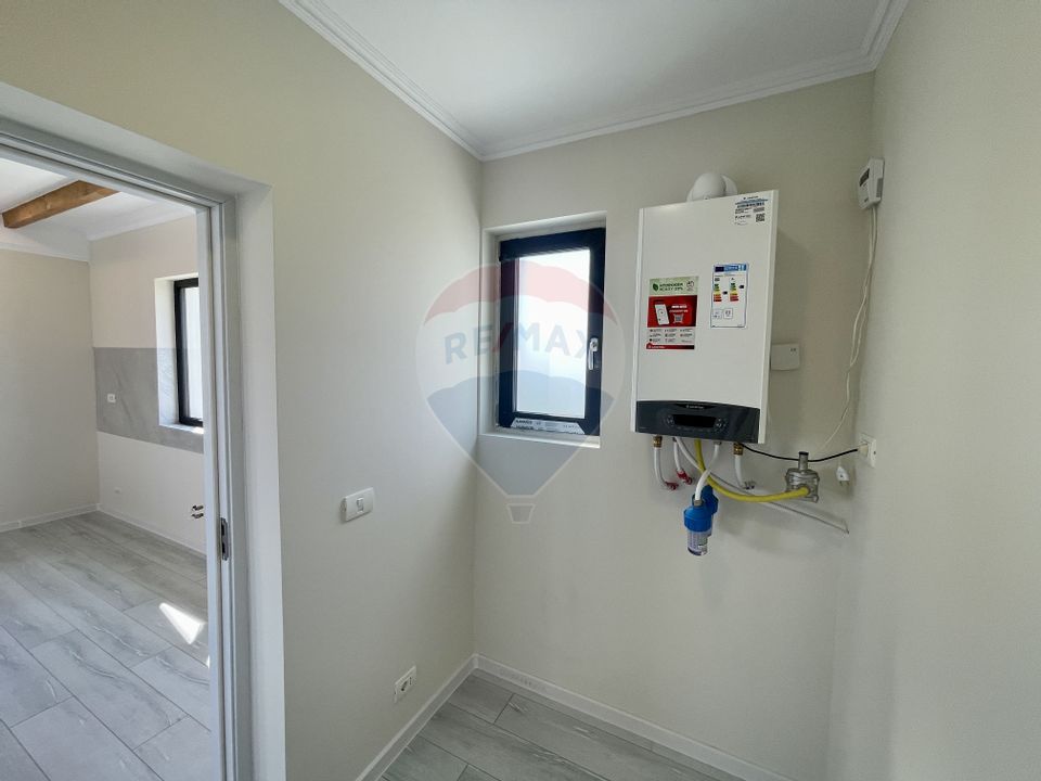 Casă / Vilă cu 3 camere de vânzare în zona Vest