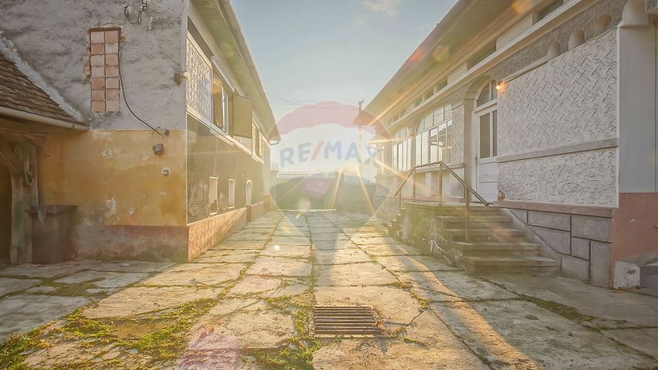 6 room House / Villa for sale