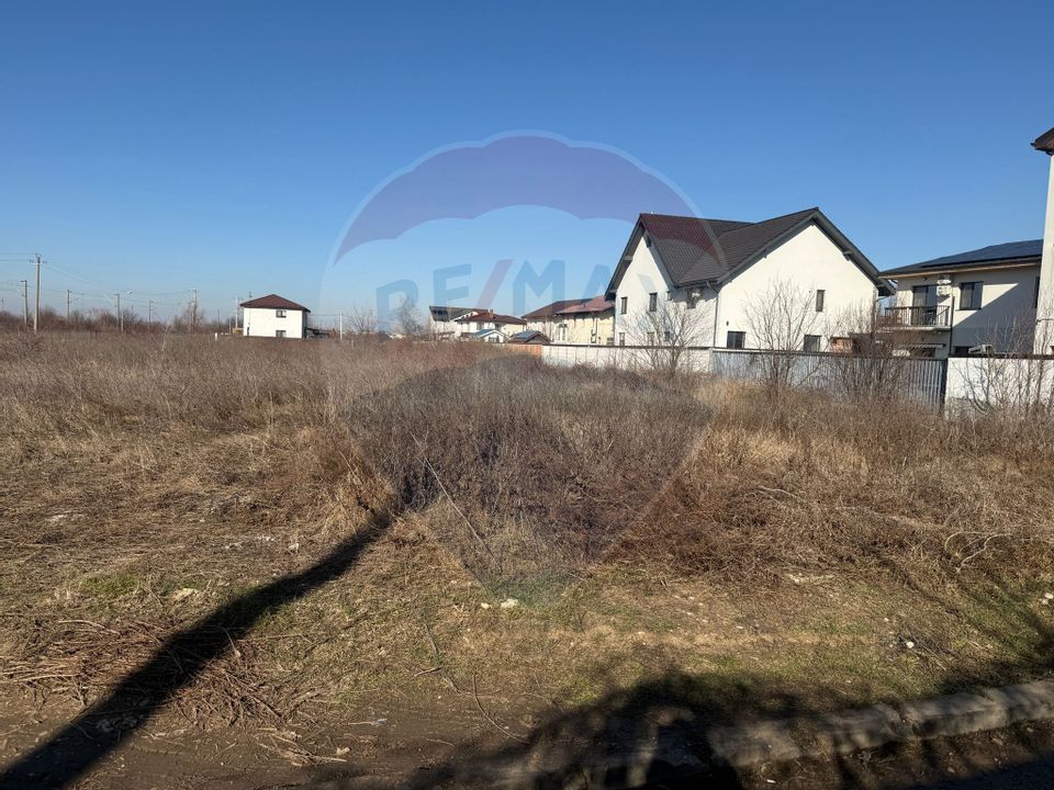 Land 3,300sqm Otopeni / Strada Mihai Viteazul