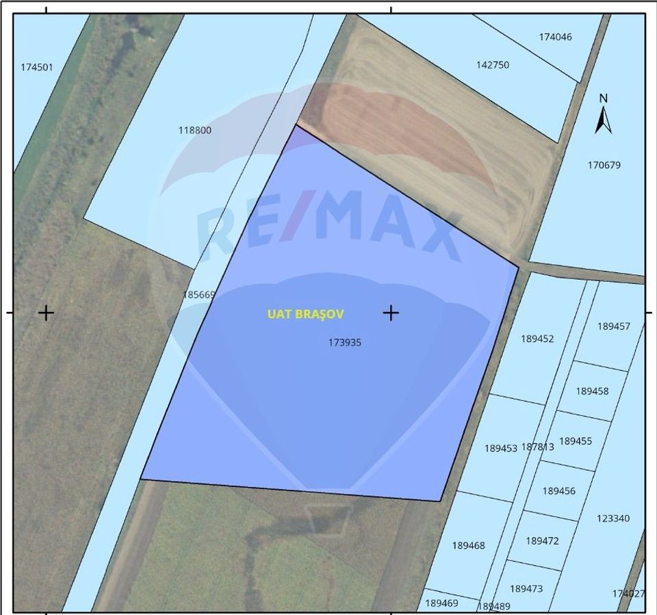 Teren intravilan, 30000 mp, zona Hanul din Ardeal