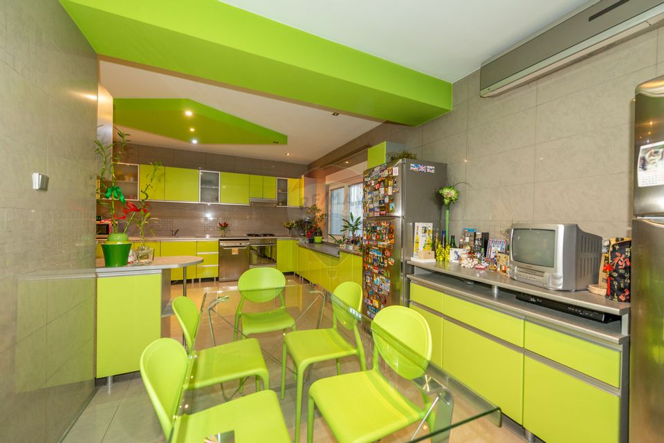 Parter de vila / casa 3 camere, curte Ferdinand Foisor