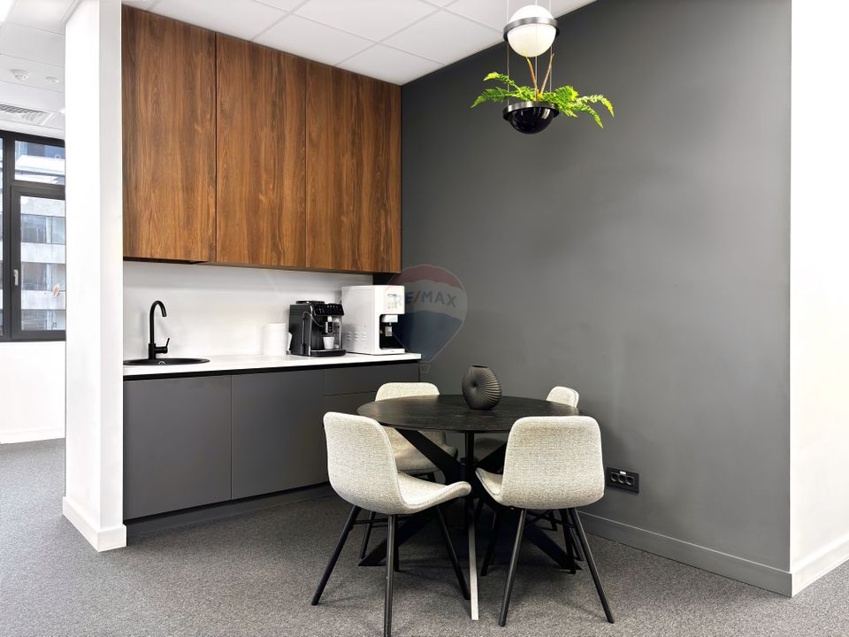 616.7sq.m Commercial Space for sale, Ultracentral area