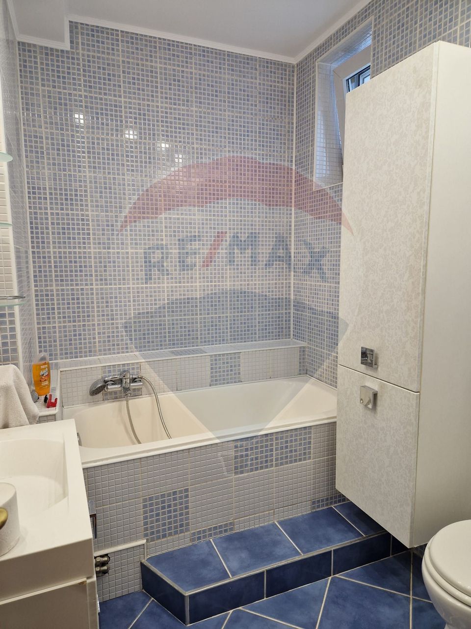 Apartament cu 3 camere de închiriat - Zona Dealuri Oradea