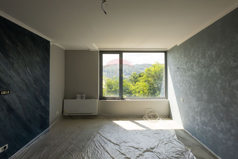 5 room House / Villa for sale