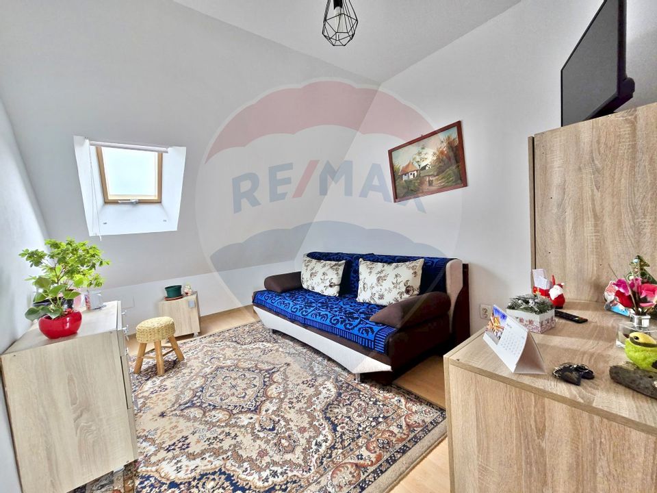 4 room Apartment for sale
