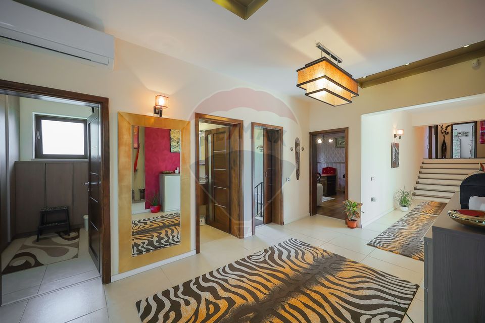 Vilă mediteraneană premium cu piscină, de vânzare, zona Dealuri Oradea