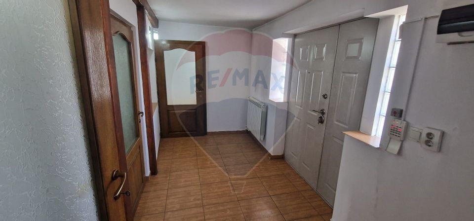 4 room House / Villa for sale, Central area