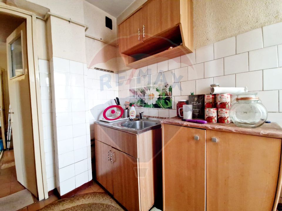 Apartament  2 camere  /  decomandat /  etaj 3 / zona Garii