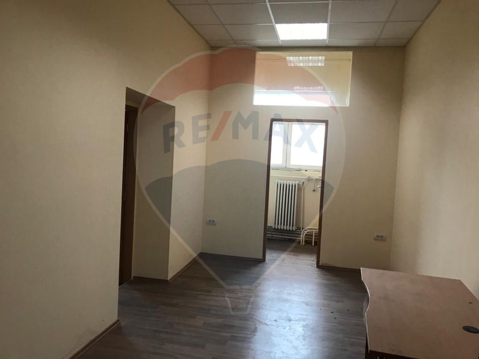 Spațiu de birouri de 171mp de închiriat în zona Intim Arad