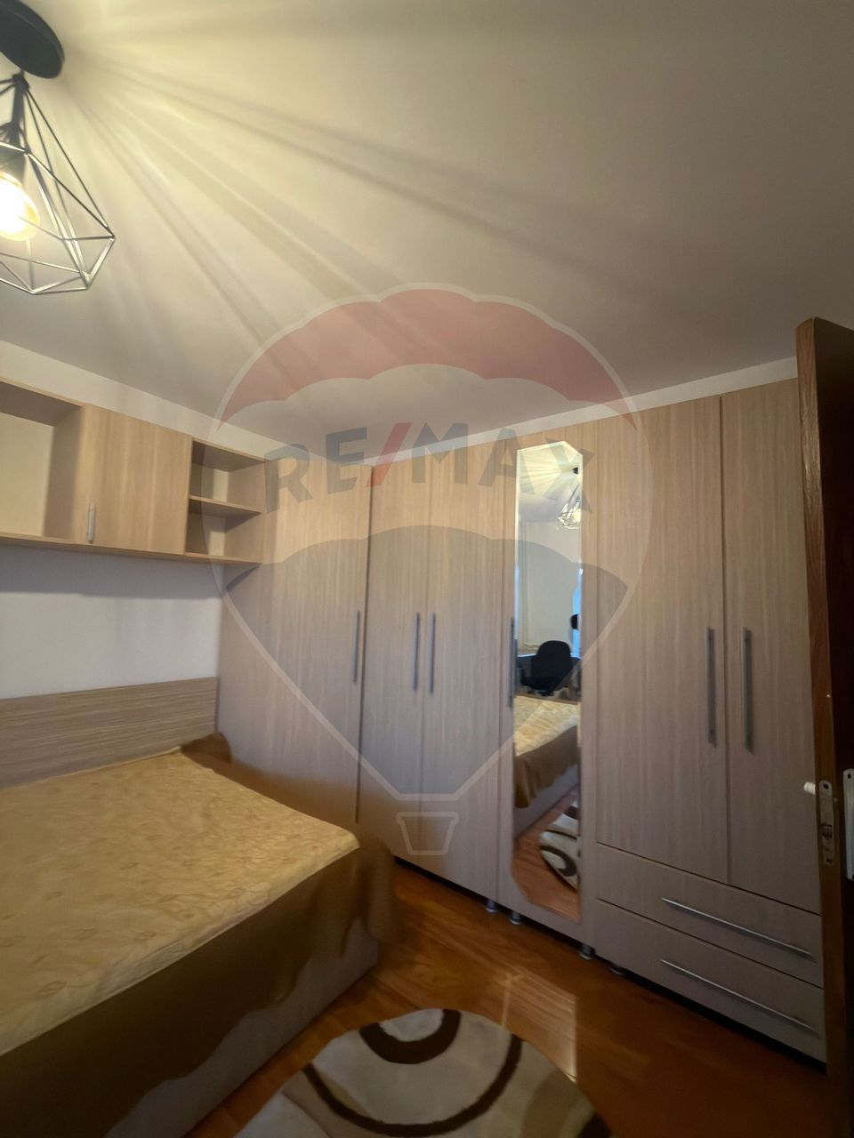 Garsoniera de inchiriat