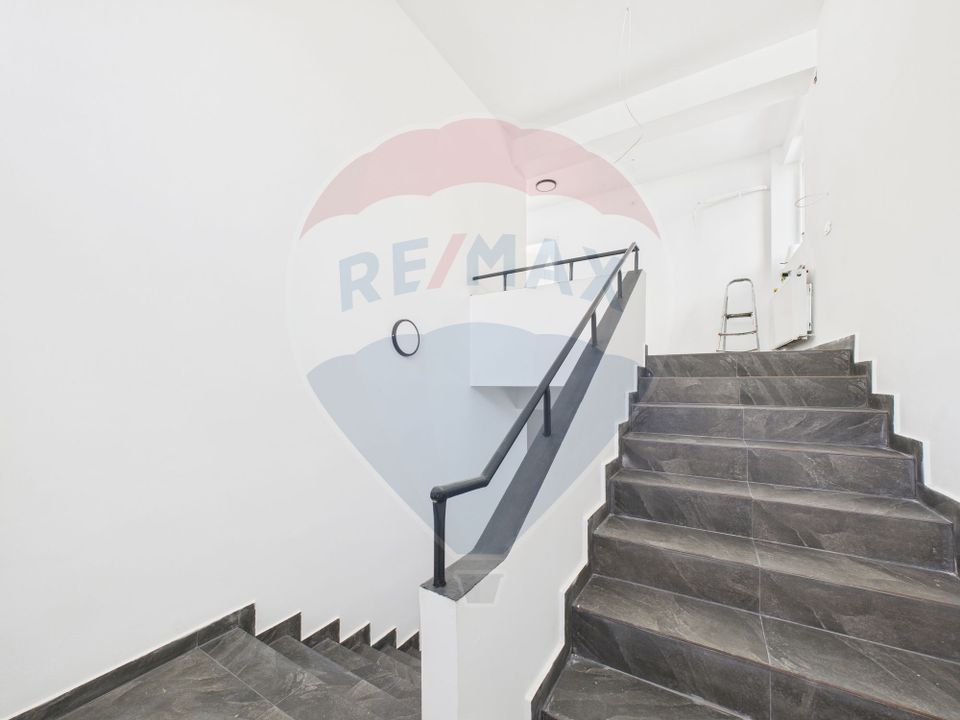 Spatiu comercial de vanzare 344 mp, Drumul Taberei-Moghioros