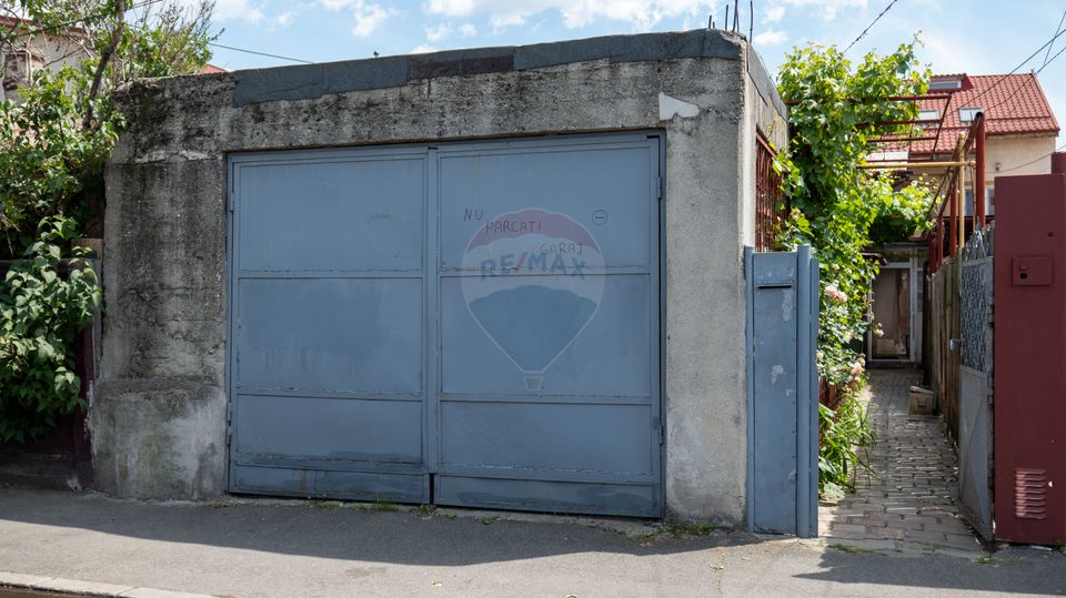 Oferta - casă de vânzare  si teren 241 mp, în zona Andronache