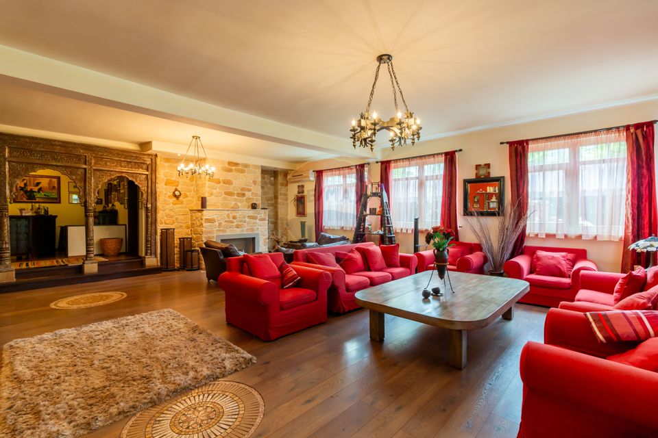 8 room House / Villa for sale