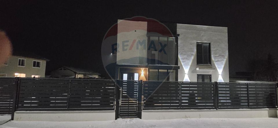 Casă / Vilă cu 5 camere de vânzare