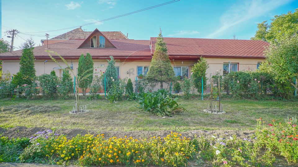 5 room House / Villa for sale, Bartolomeu area