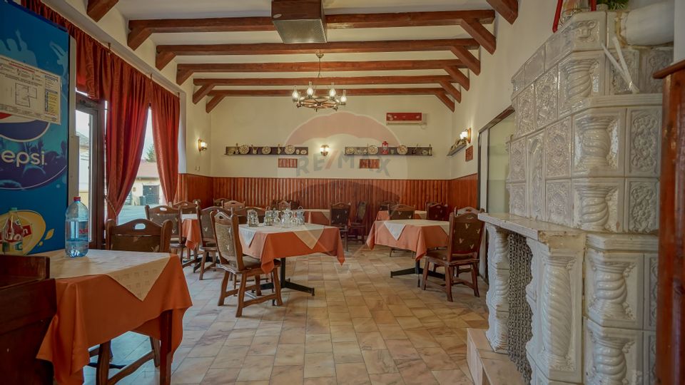 RESTAURANT CU 3 SALI SI TERASA DE INCHIRIAT IN CENTRUL BRASOVULUI!