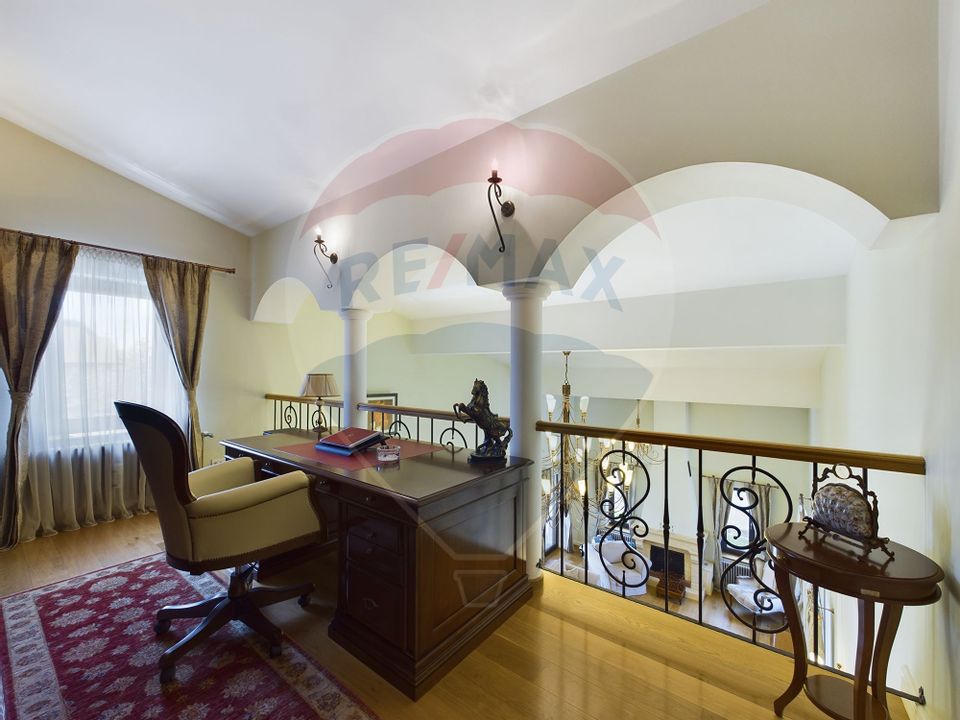 Unique Opportunity: Luxury House with Pool and Premium Finishes