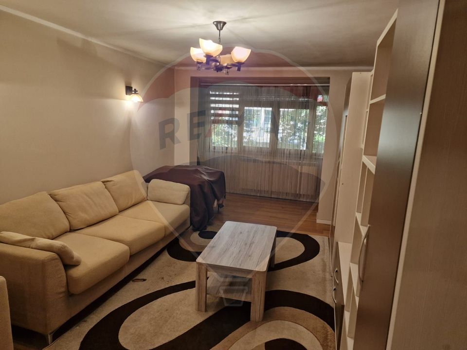 Apartament cu 2 camere de vânzare în zona Central