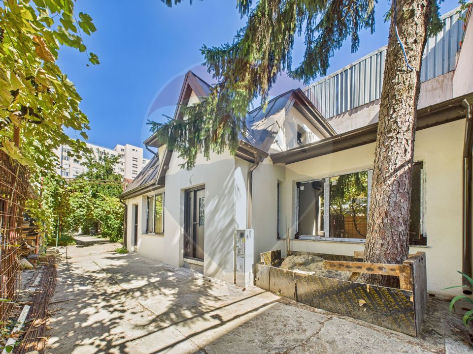 4 room House / Villa for sale, Stefan cel Mare area