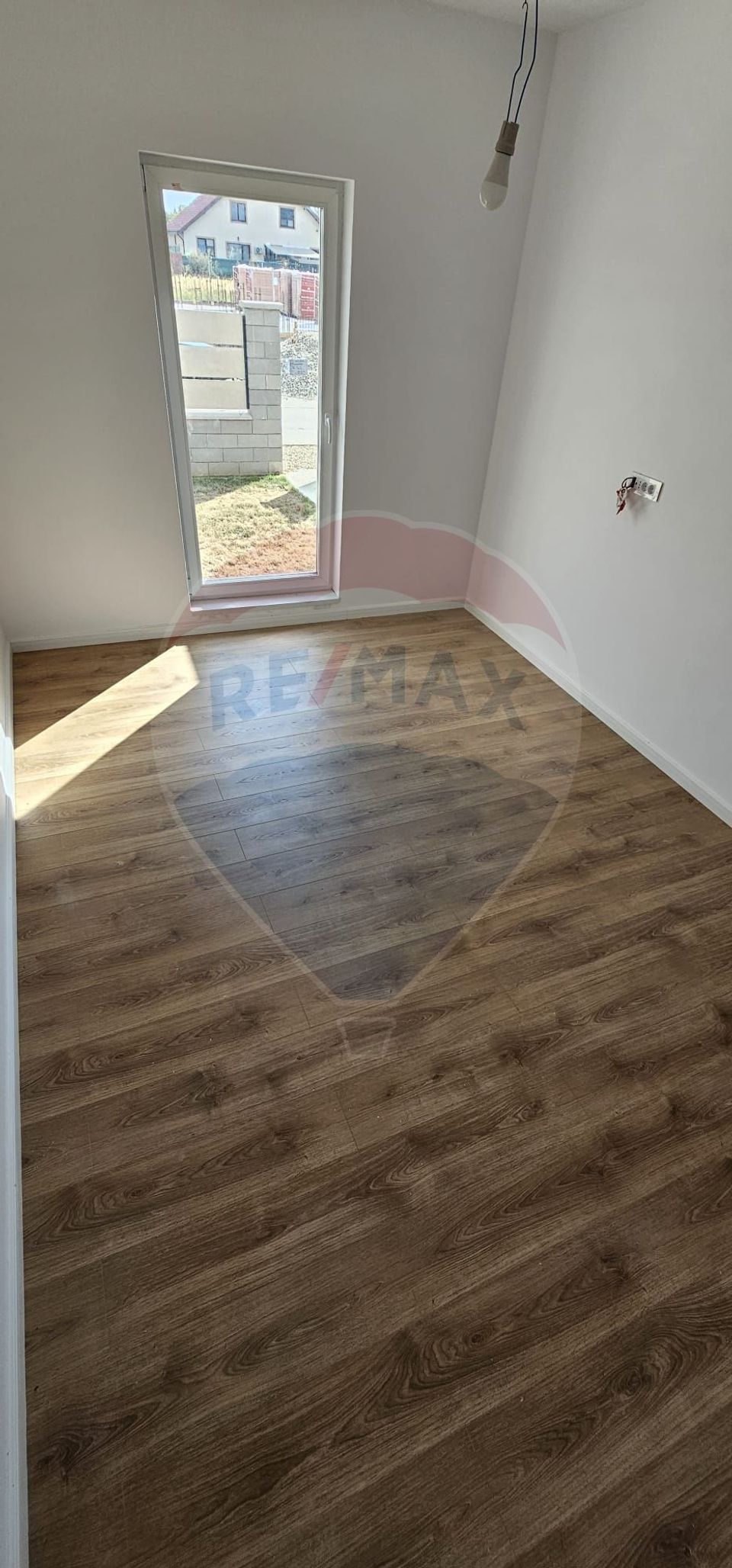 4 room House / Villa for sale