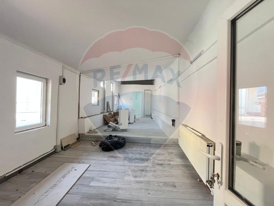 Commercial space 130 sqm for rent in P-ta Alba Iulia area