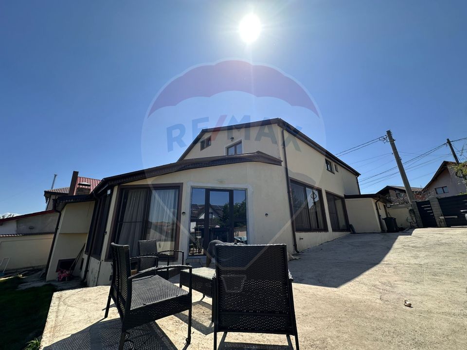 5 room House / Villa for sale